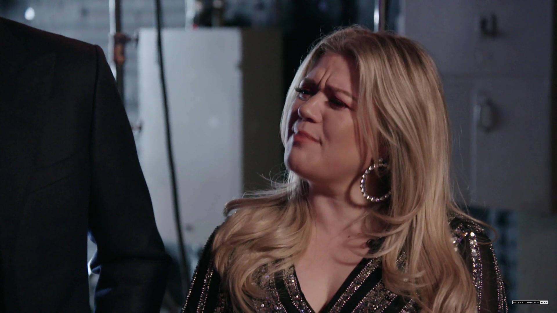 Kelly Fansite 14x15 - Screencaps - 00036 - Kelly Clarkson Love - the largest kelly ...