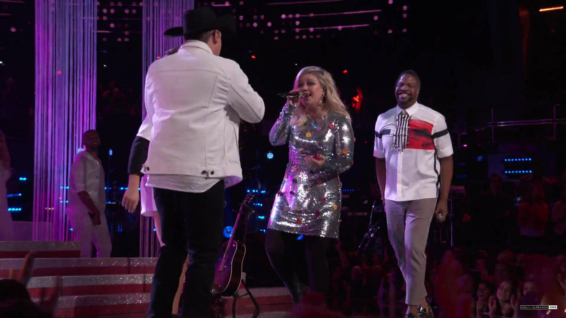 Kelly Fansite 14x20 - Screencaps - 00028 - Kelly Clarkson Love - the largest kelly ...