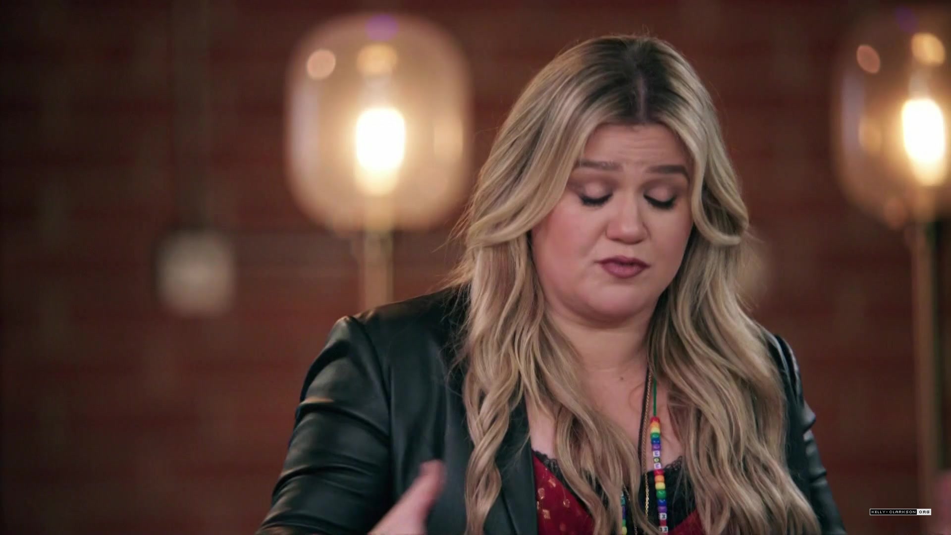 Kelly Fansite 23x19 - Screencaps - 0130 - Kelly Clarkson Love - the largest kelly ...